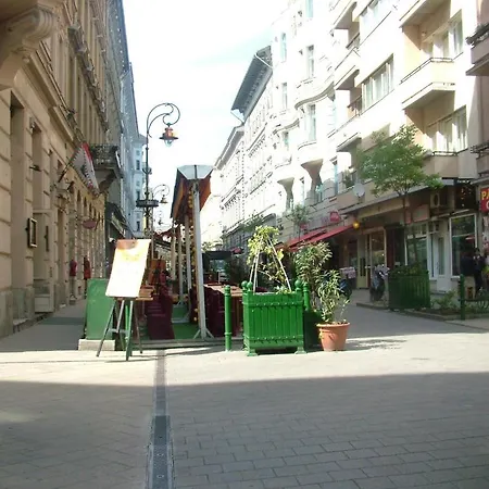 Raday Apartment *